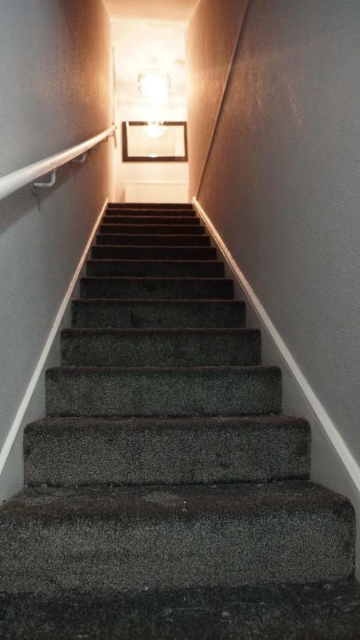 North London Apartment - إدمونتون المظهر الخارجي الصورة